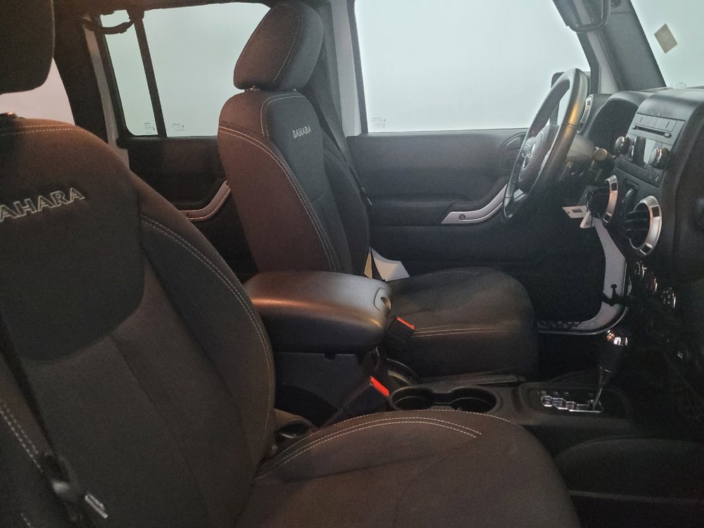 Used 2017 Jeep Wrangler Unlimited Sahara image 21