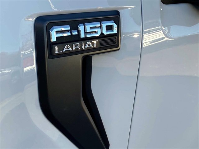 Used 2023 Ford F150 Lariat w/ Max Trailer Tow Package image 11
