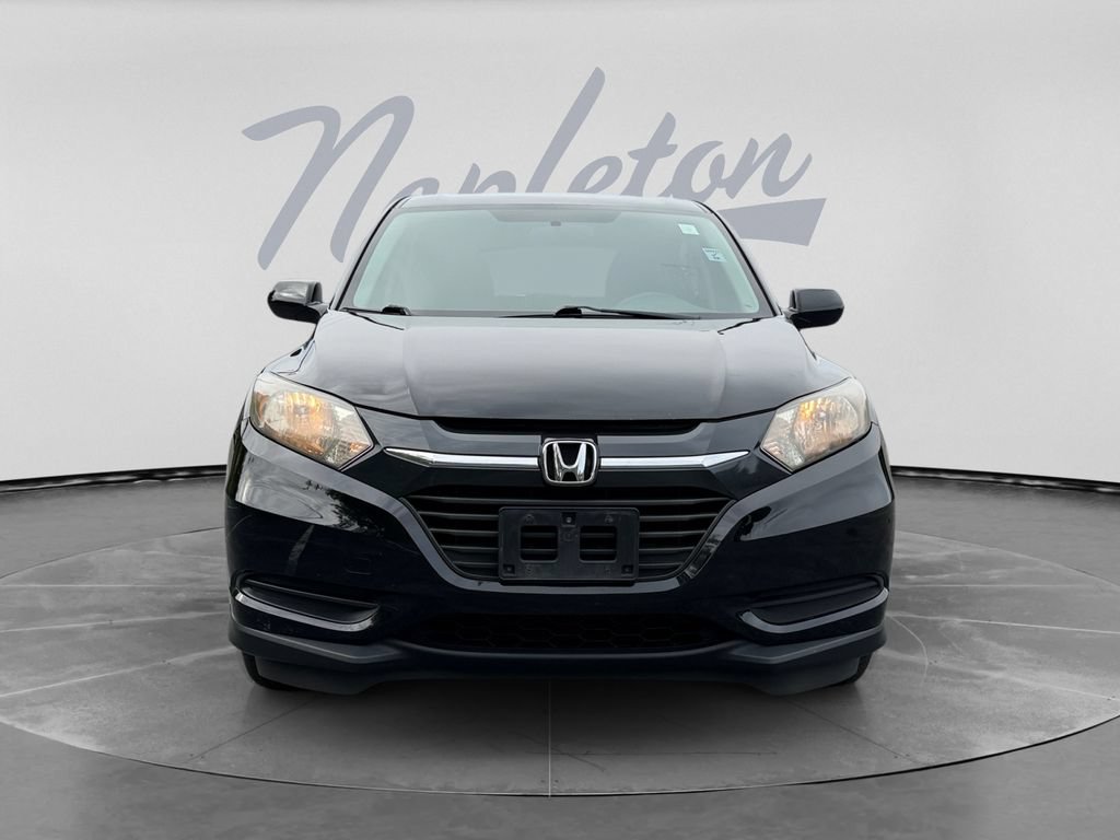 Used 2018 Honda HR-V LX image 2