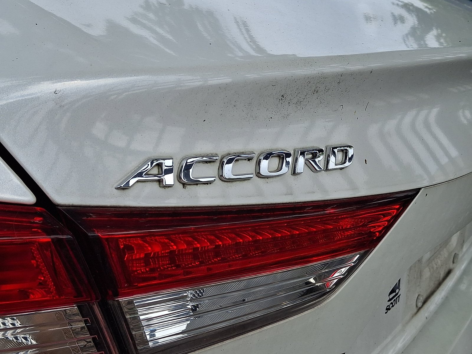 Used 2019 Honda Accord EX-L image 5