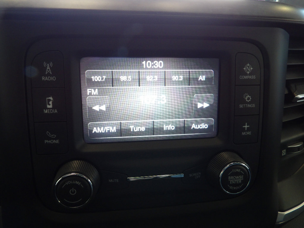 Used 2022 RAM 1500 Big Horn AWD/4WD image 38