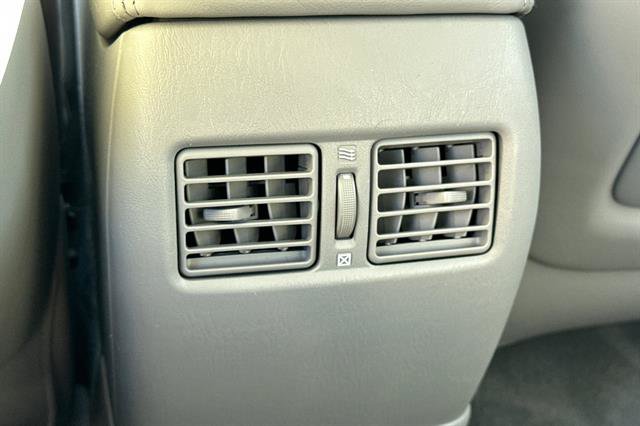 Used 2005 Lexus ES 330 FWD image 13