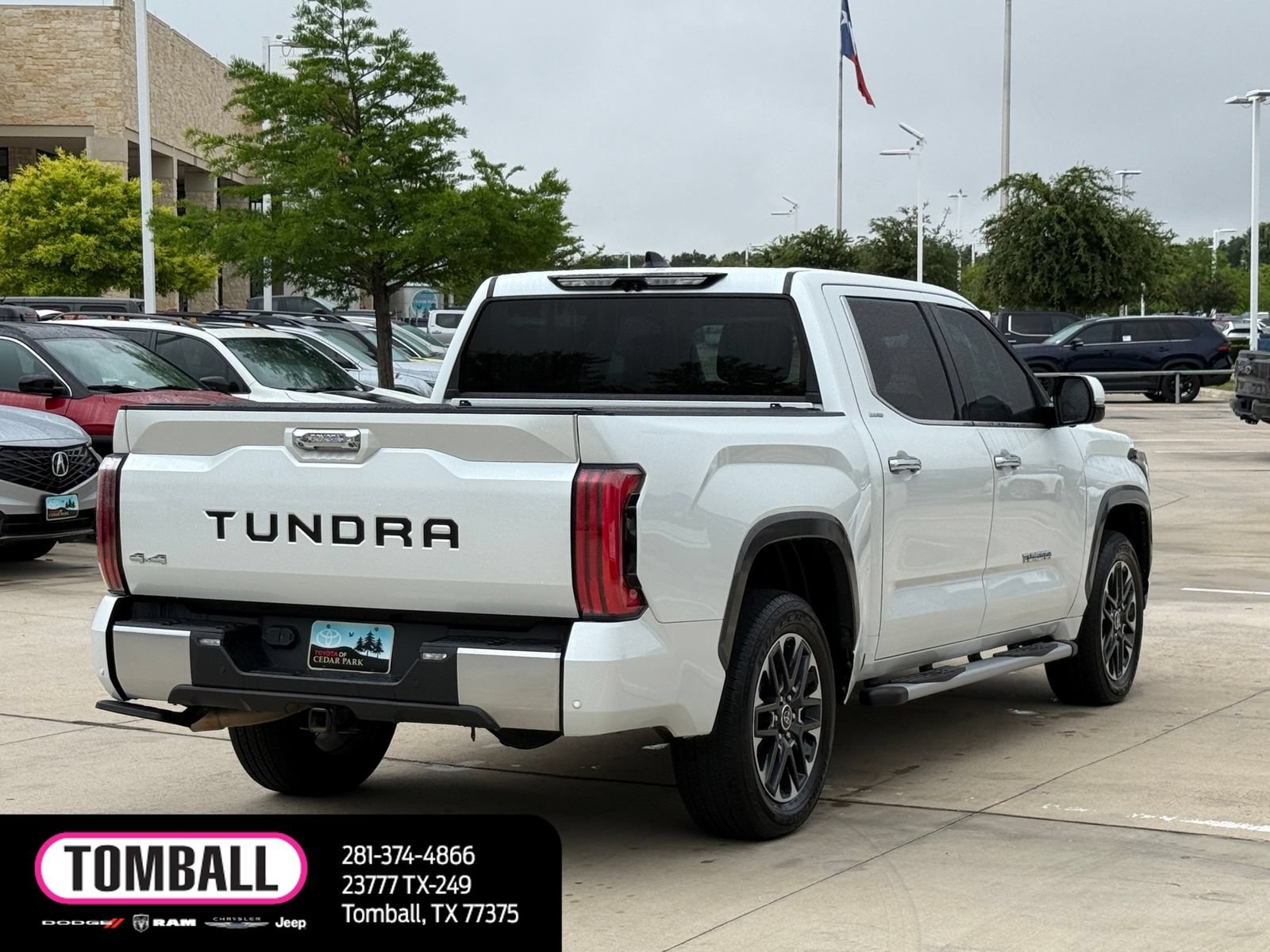 Used 2023 Toyota Tundra Limited AWD/4WD image 5