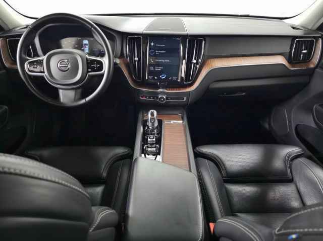 Used 2019 Volvo XC60 T8 Inscription image 14