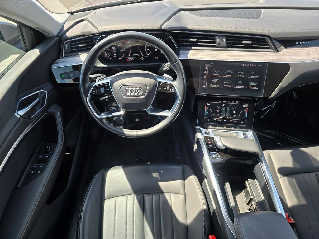 Used 2021 Audi e-tron Premium w/ Convenience Plus Package AWD/4WD image 2