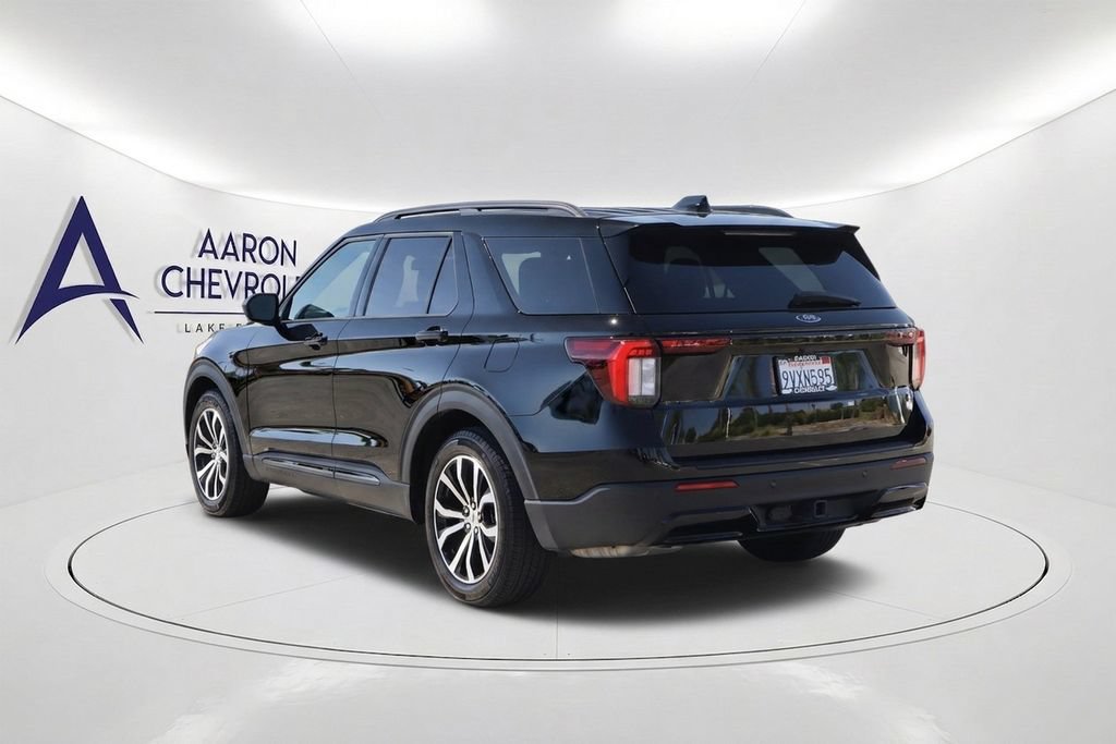 Used 2025 Ford Explorer ST-Line w/ Premium Package RWD image 7