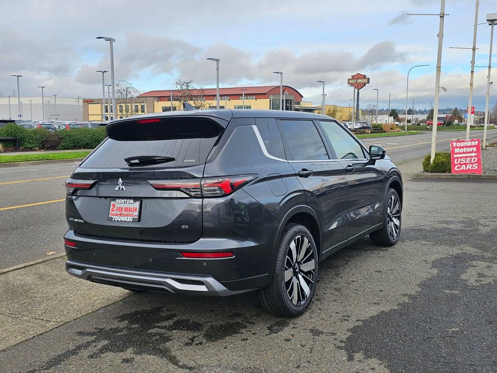 New 2026 Mitsubishi Outlander SE image 5
