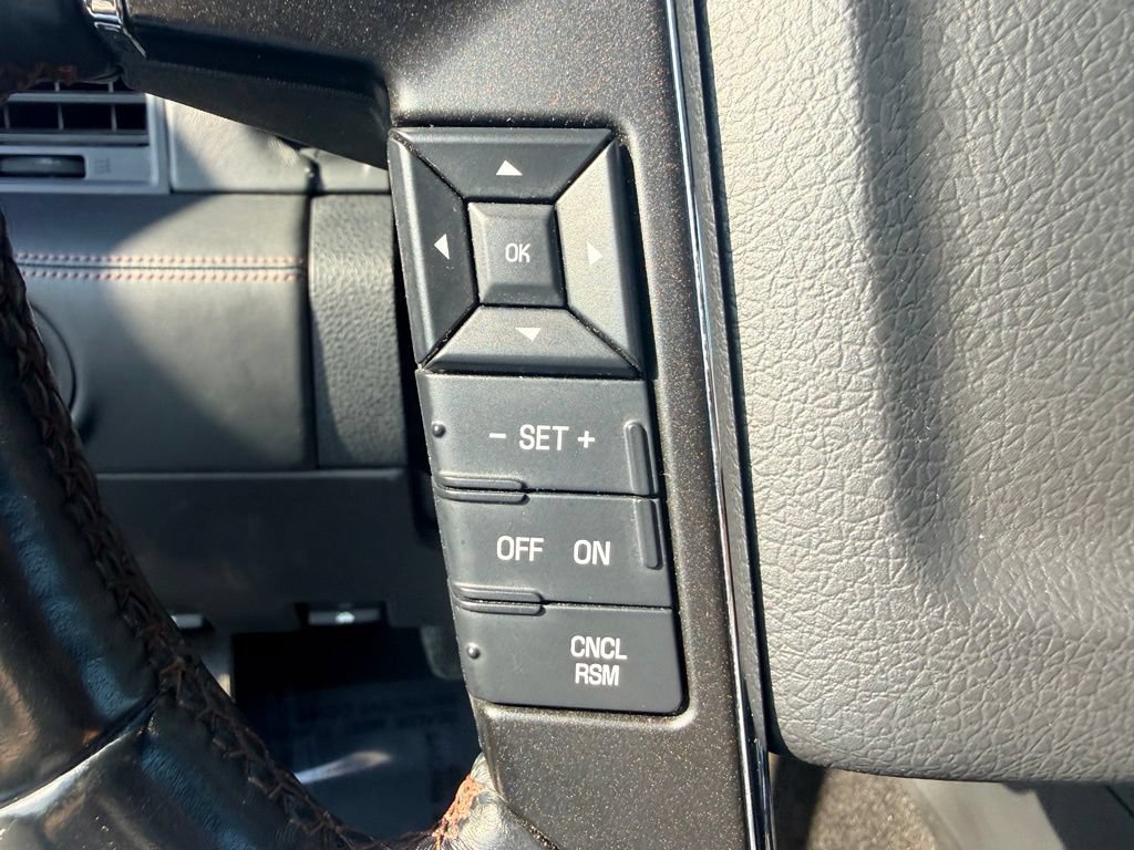 Used 2017 Lincoln Navigator Reserve AWD/4WD image 21