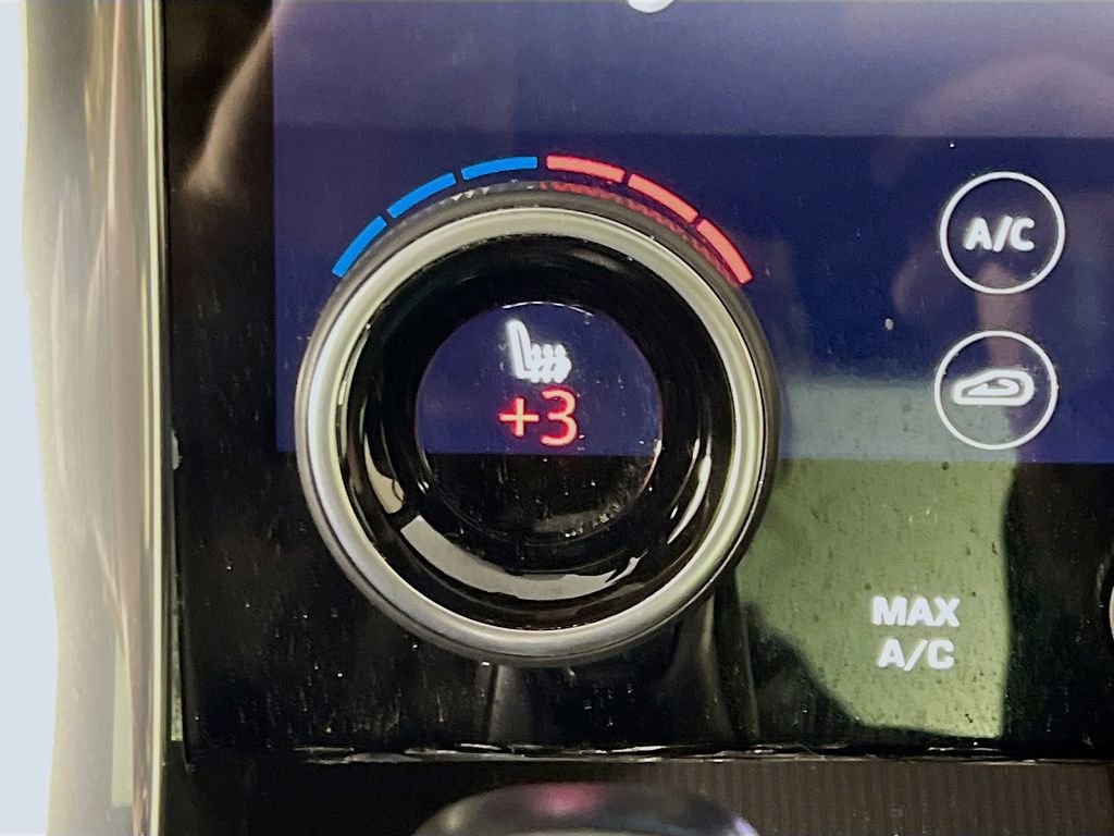 Used 2018 Land Rover Range Rover Sport HSE image 21