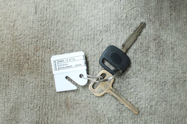 Used 2001 Toyota Highlander 2WD w/ Quick-Order Pkg image 24