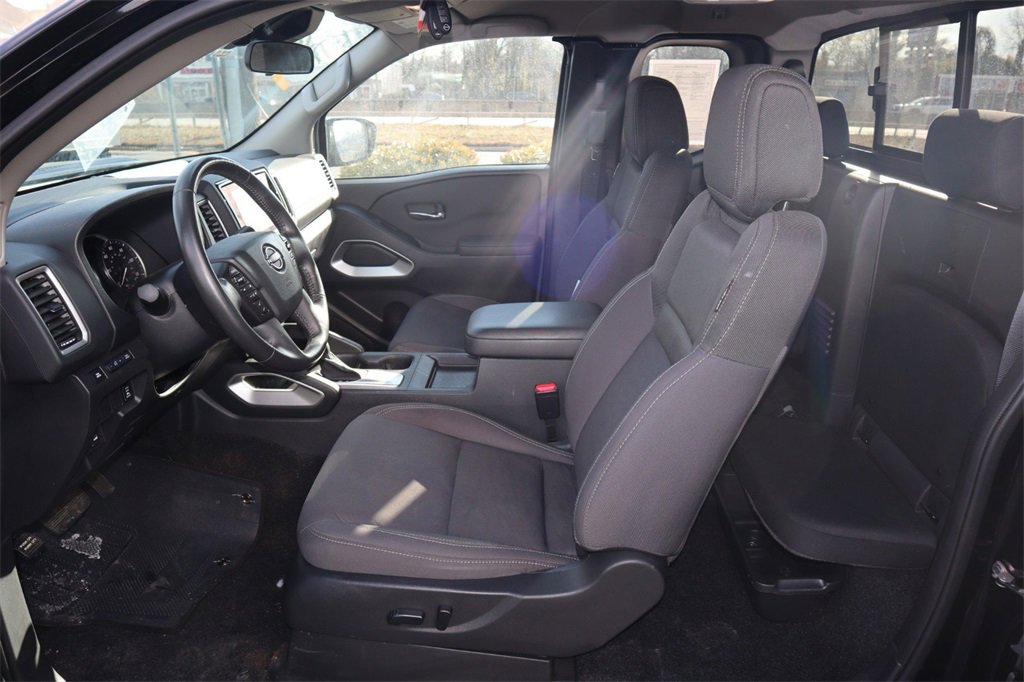 Certified 2024 Nissan Frontier SV w/ SV Convenience Package image 17