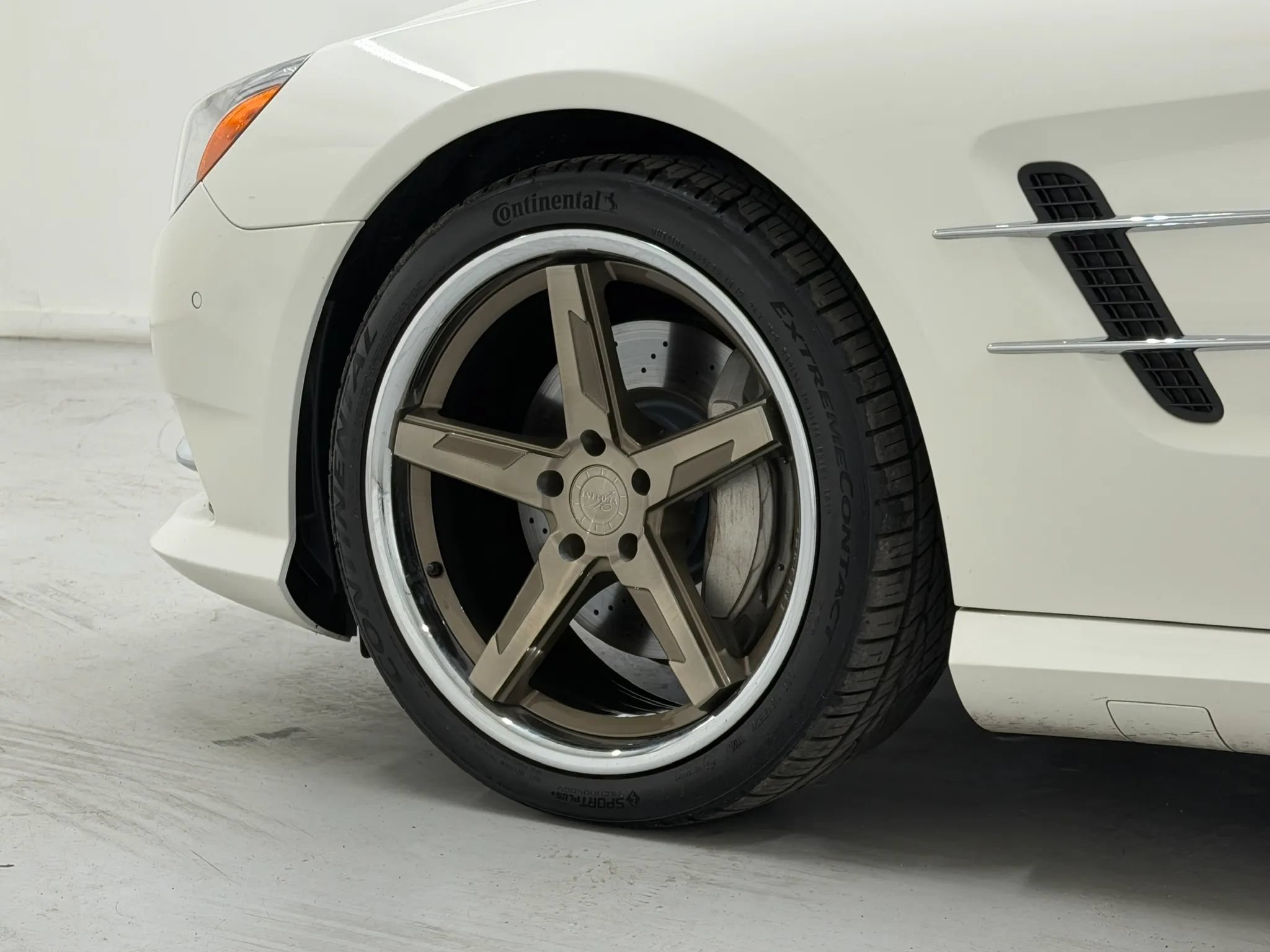 Used 2014 Mercedes-Benz SL 550 image 39