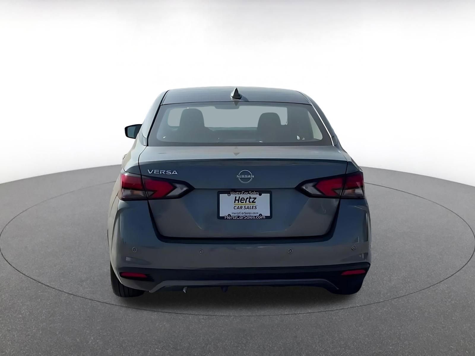 Used 2025 Nissan Versa SV image 12