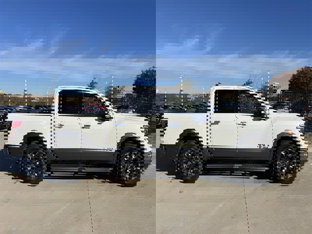 Certified 2024 Nissan Titan Platinum Reserve w/ Moonroof Package image 3