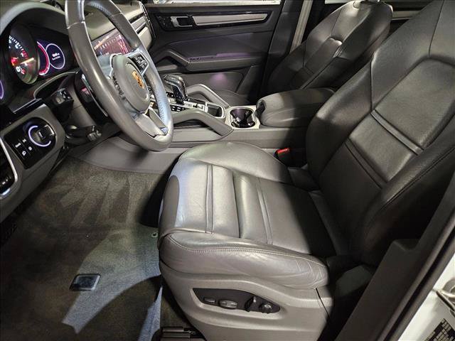 Used 2022 Porsche Cayenne Platinum Edition AWD/4WD image 17