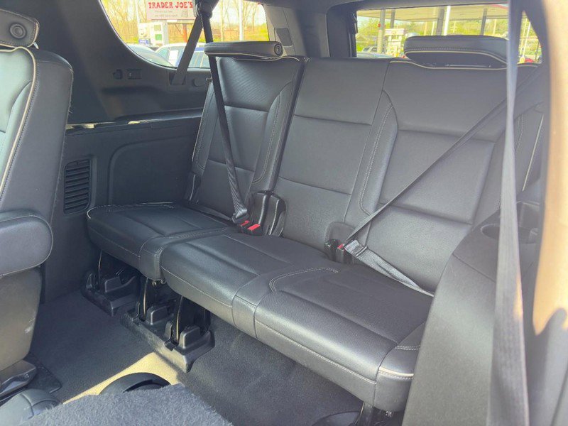 Used 2022 GMC Yukon XL SLT image 10