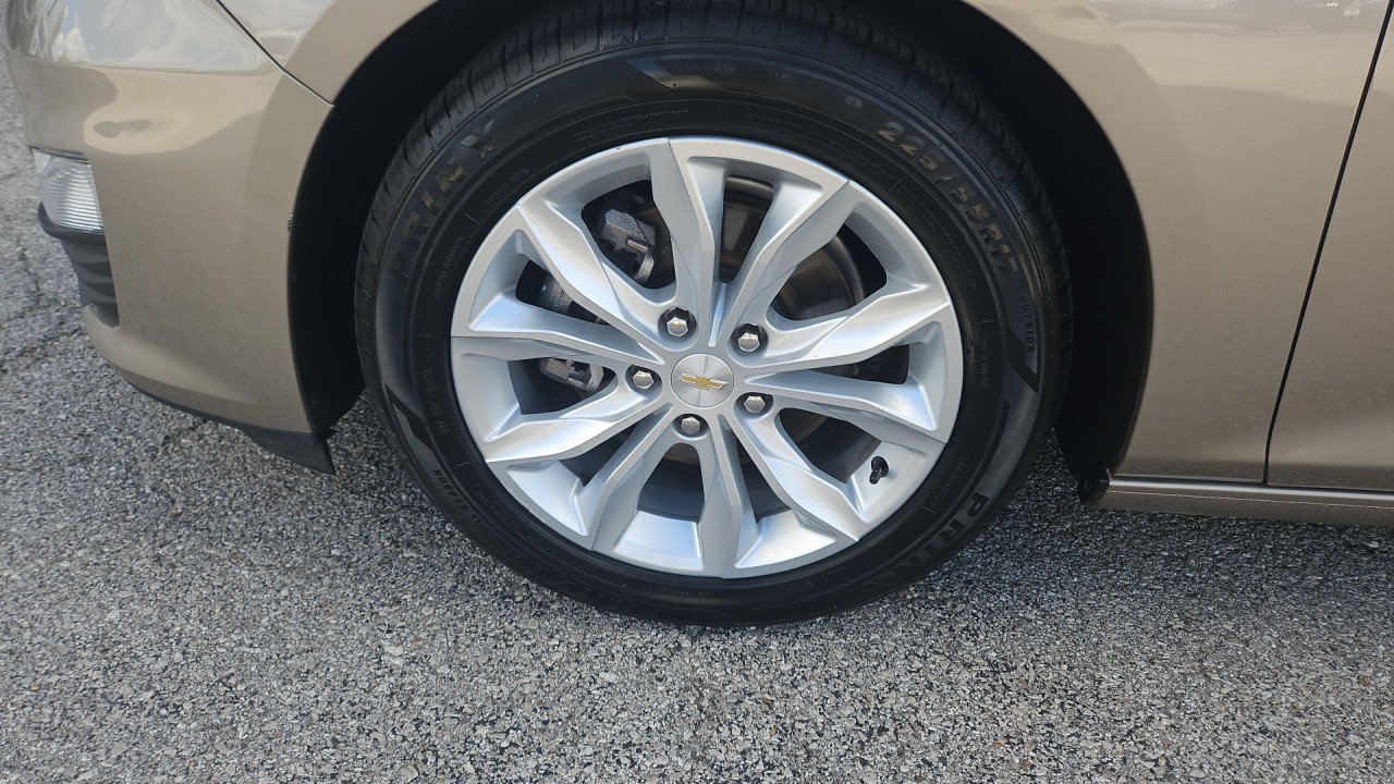 Used 2024 Chevrolet Malibu LT FWD image 9