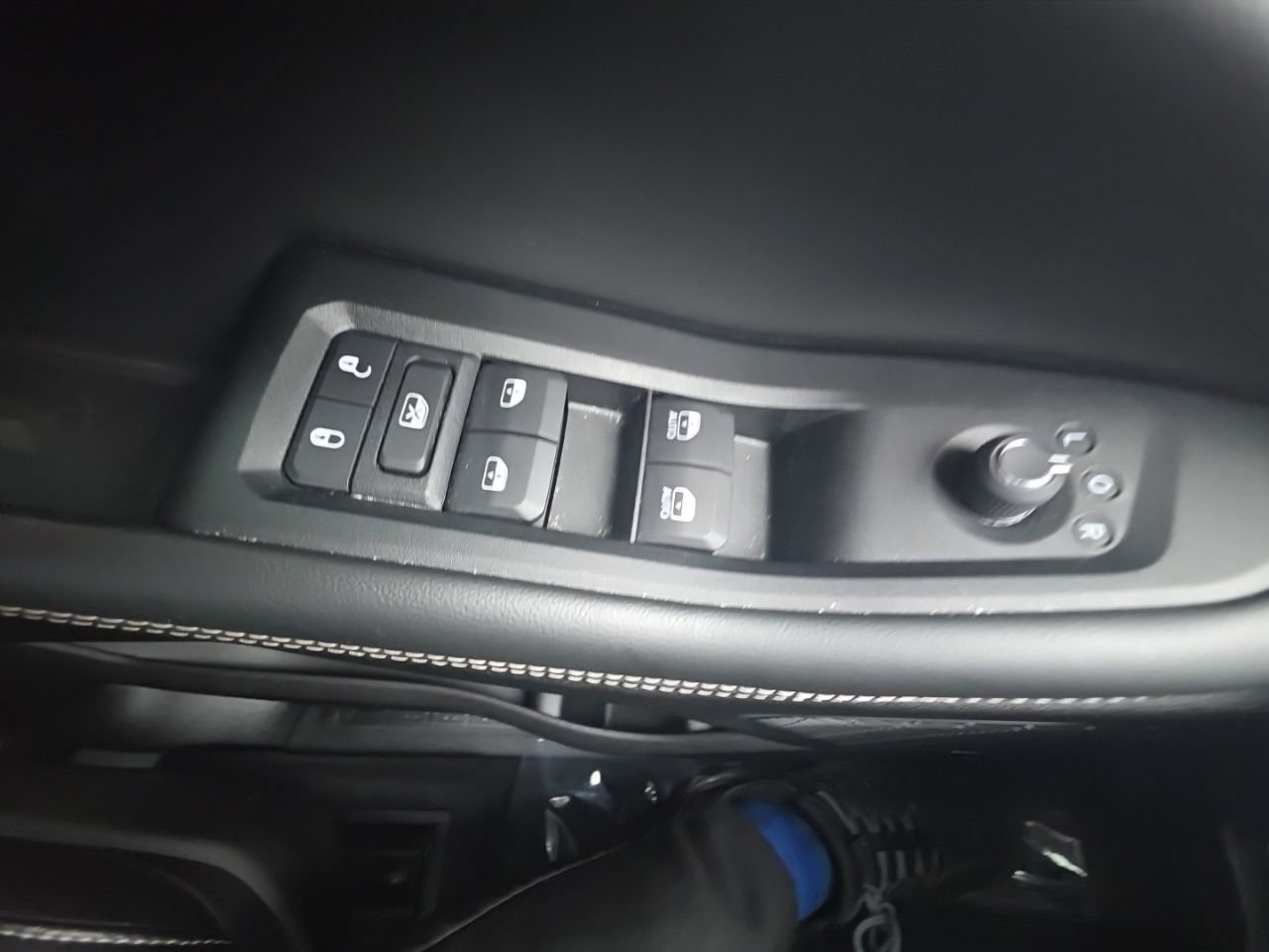Used 2023 Jeep Grand Cherokee Limited w/ Luxury Tech Group II AWD/4WD image 23
