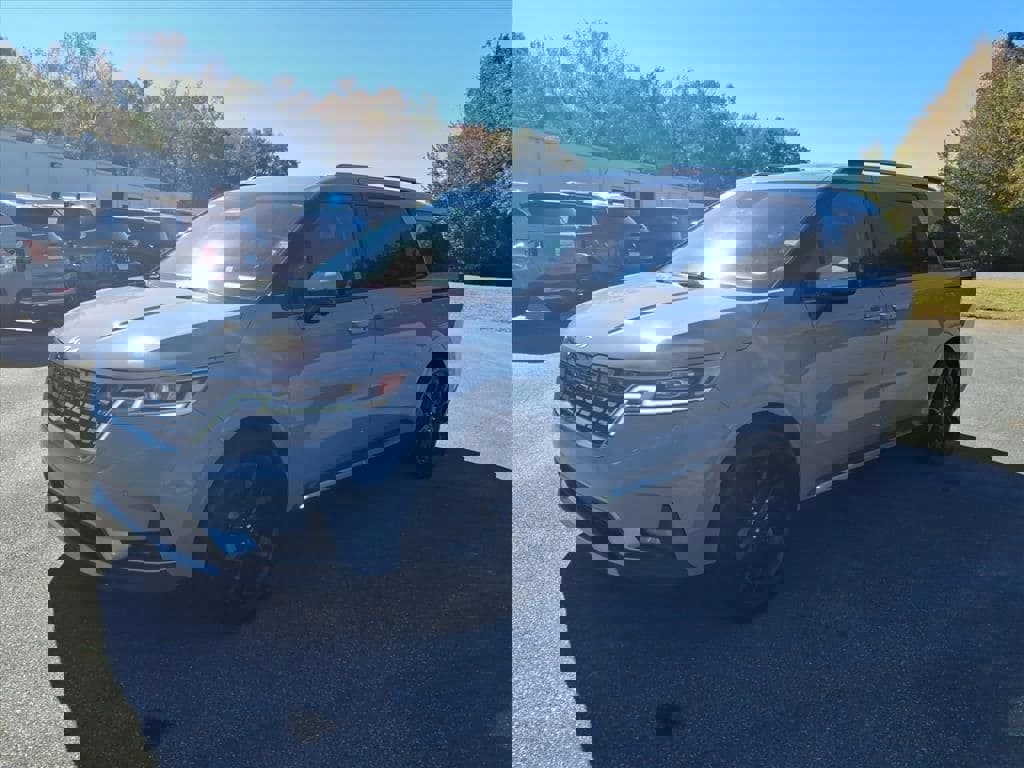 Used 2023 Kia Carnival SX Prestige image 5