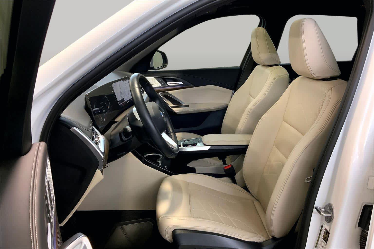Used 2024 BMW X1 xDrive28i w/ Premium Package AWD/4WD image 7