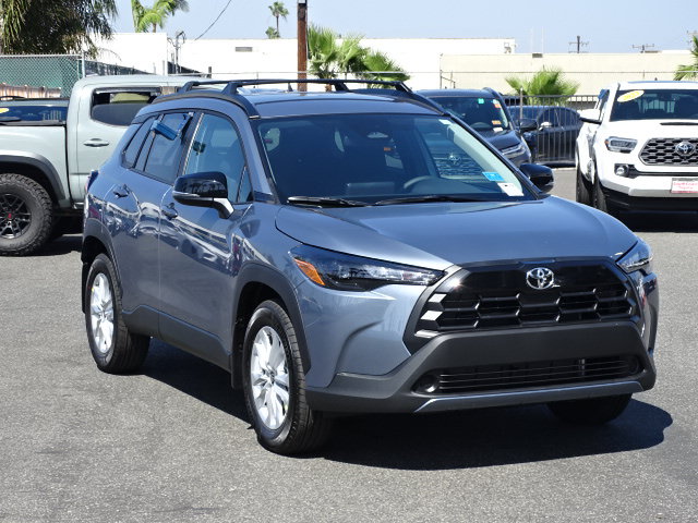 New 2026 Toyota Corolla Cross LE FWD image 2
