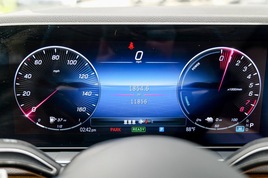 Used 2025 Mercedes-Benz GLE 450e 4MATIC image 49