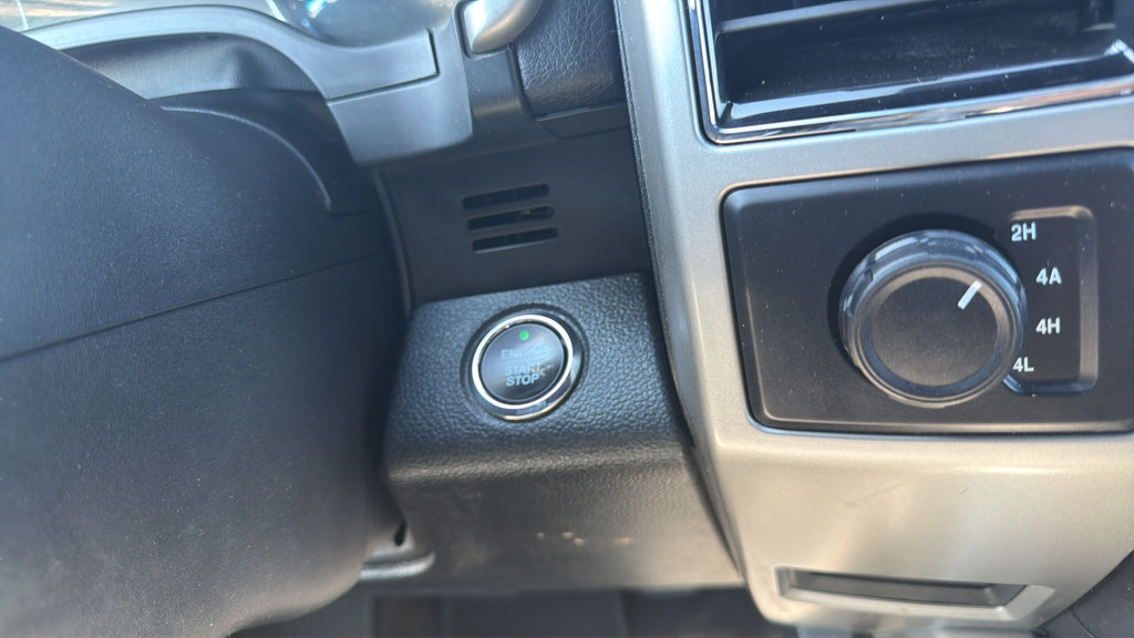 Used 2020 Ford F150 Lariat AWD/4WD image 24