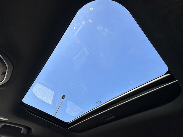 New 2025 Jeep Grand Cherokee L Laredo w/ Luxury Tech Group I image 31