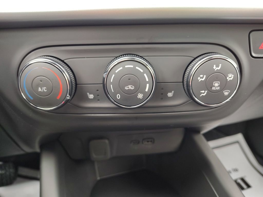 New 2026 Chevrolet Trax RS w/ Driver Confidence Package image 18