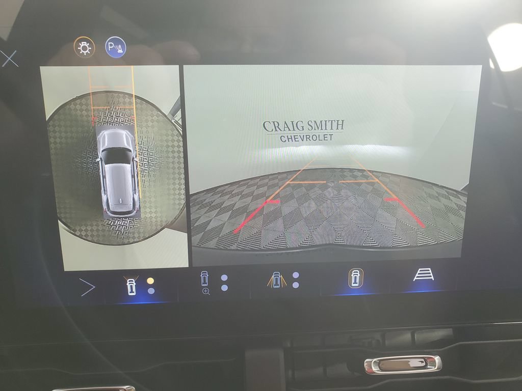 New 2026 Chevrolet Equinox ACTIV w/ Safety and Technology Package AWD/4WD image 30
