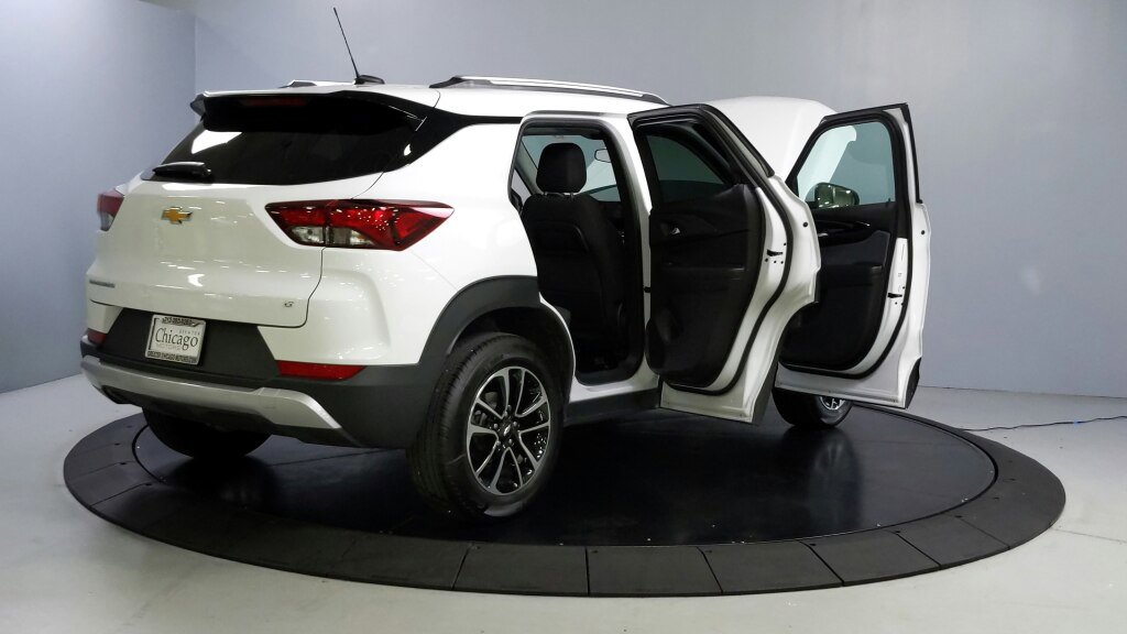 Used 2025 Chevrolet TrailBlazer LT image 14