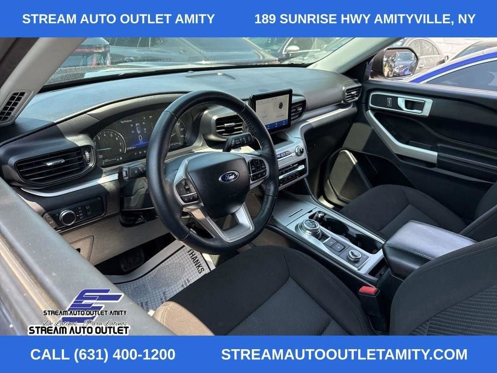 Used 2022 Ford Explorer XLT image 36