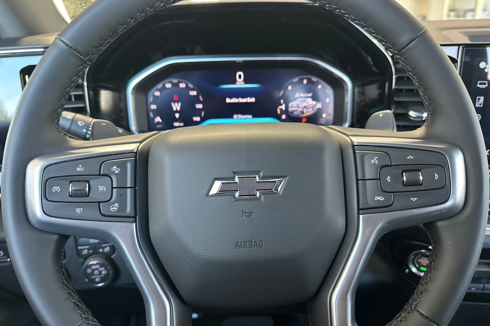 New 2026 Chevrolet Silverado 1500 RST w/ Redline Edition AWD/4WD image 24
