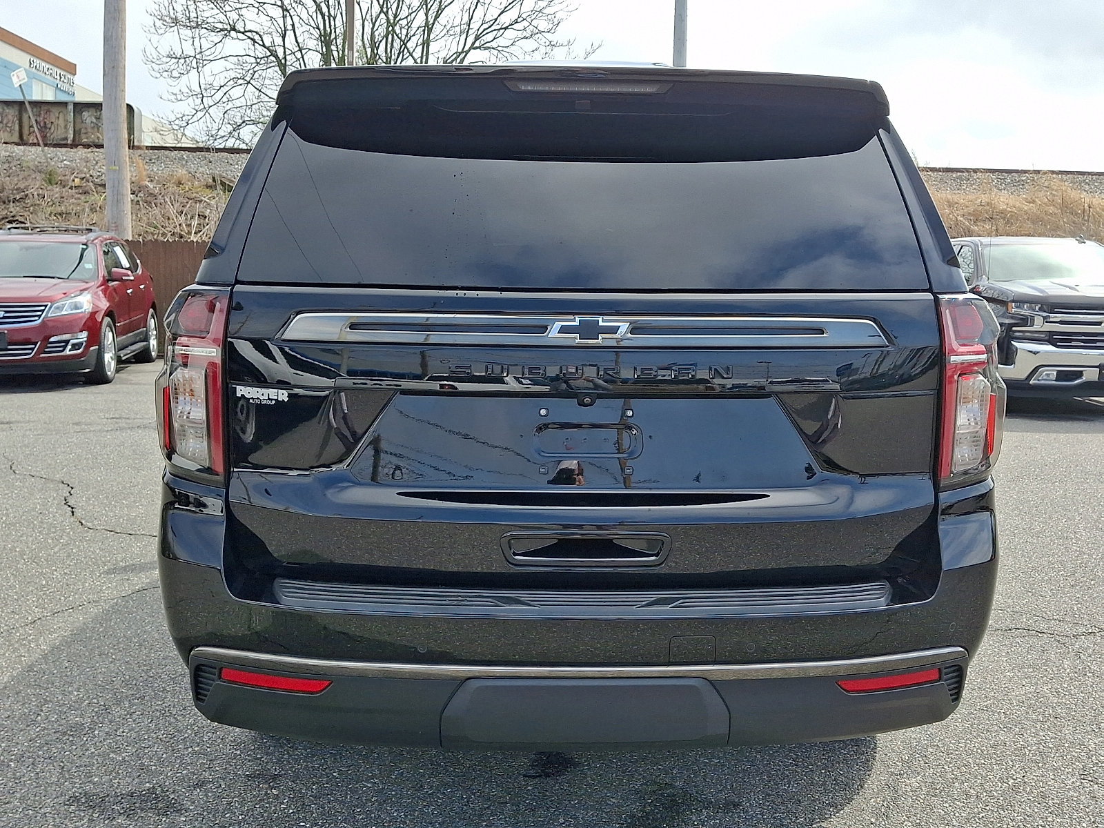 Used 2022 Chevrolet Suburban Z71 AWD/4WD image 5