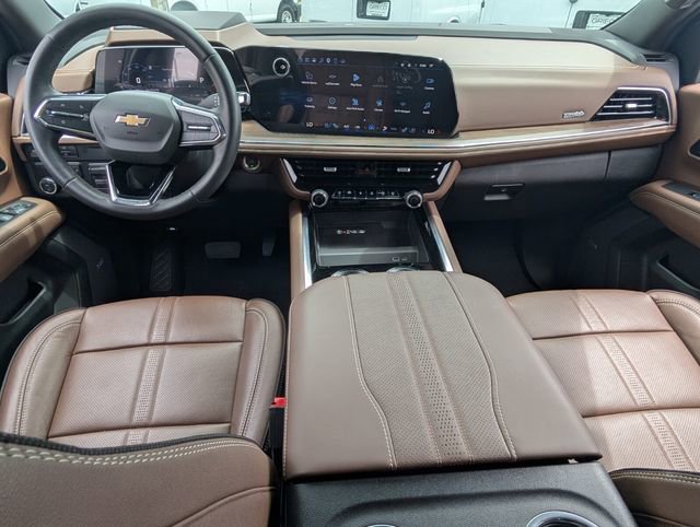 Used 2025 Chevrolet Tahoe High Country image 14