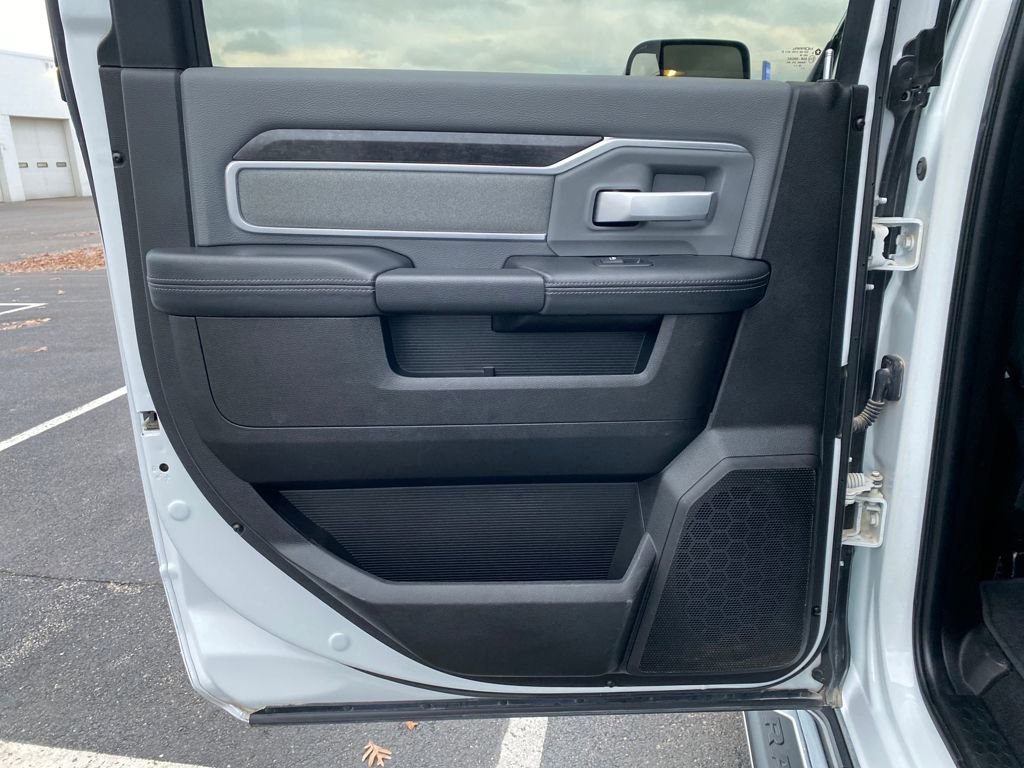 Used 2022 RAM 2500 Big Horn image 17