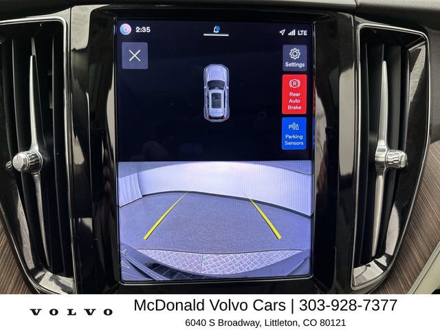 Certified 2022 Volvo XC60 B5 Momentum AWD/4WD image 17