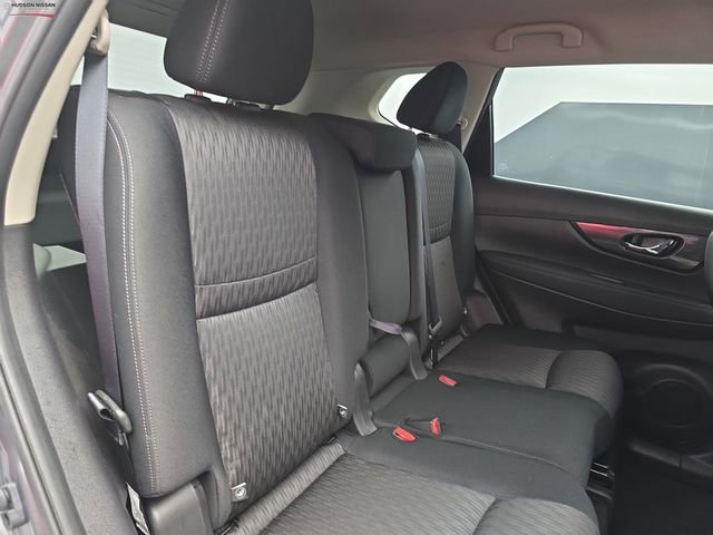 Used 2020 Nissan Rogue SV image 48