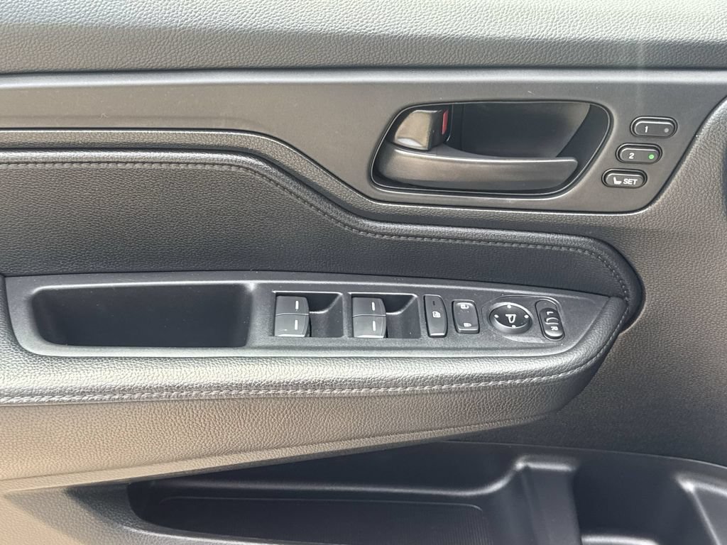 Used 2023 Honda Odyssey Sport image 15