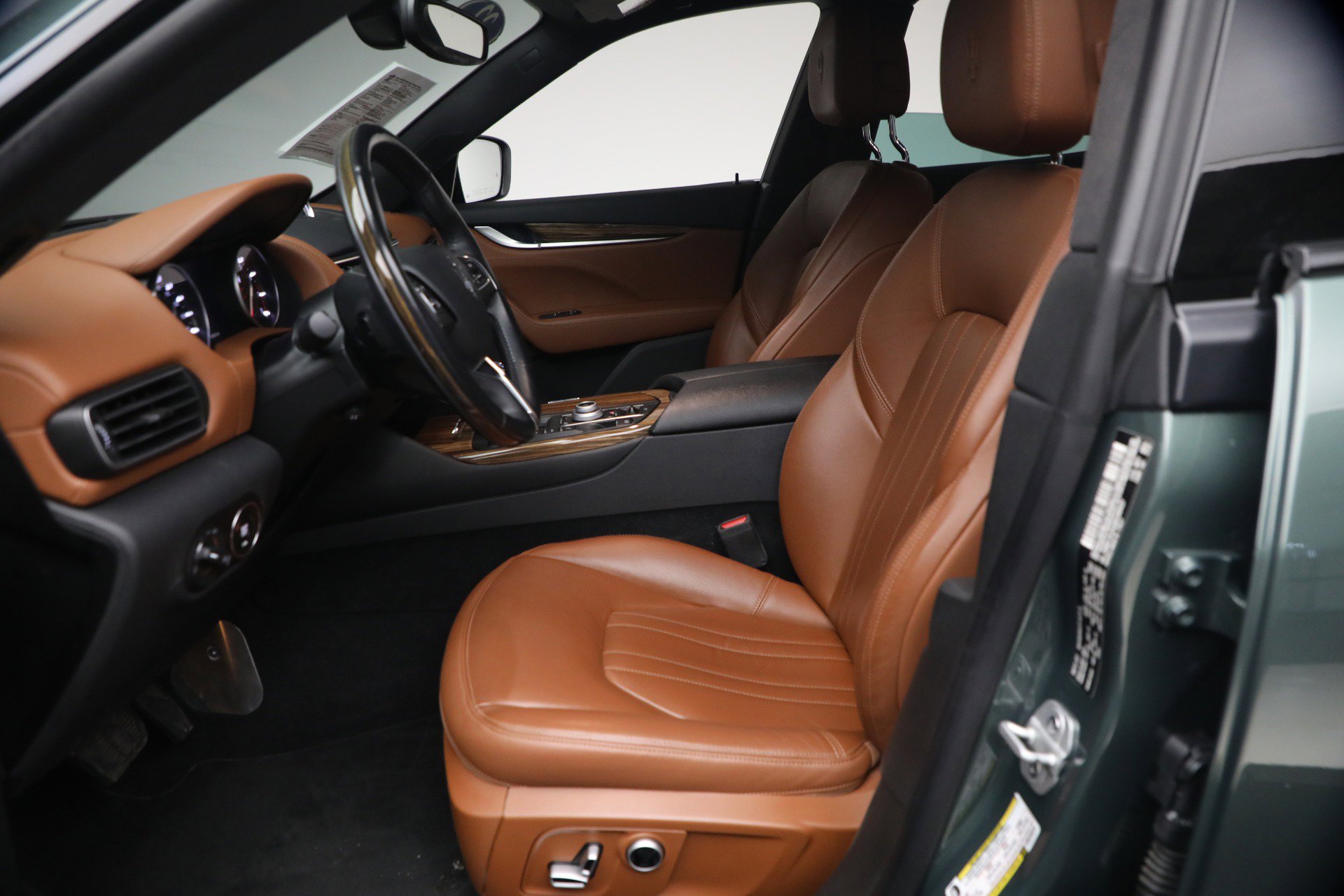 Certified 2022 Maserati Levante GT AWD/4WD image 16