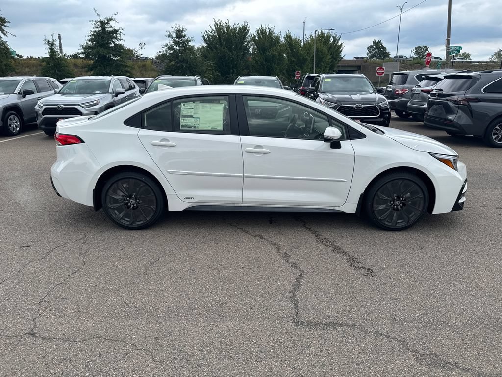 New 2026 Toyota Corolla SE w/ SE Premium Package AWD/4WD image 8