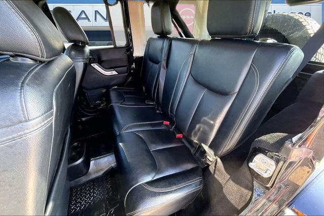 Used 2015 Jeep Wrangler Unlimited Sahara w/ Max Tow Package image 18