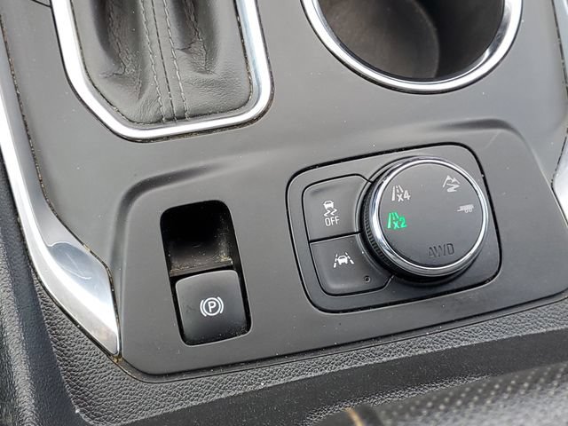 Used 2020 Chevrolet Traverse Premier w/ Redline Edition AWD/4WD image 30