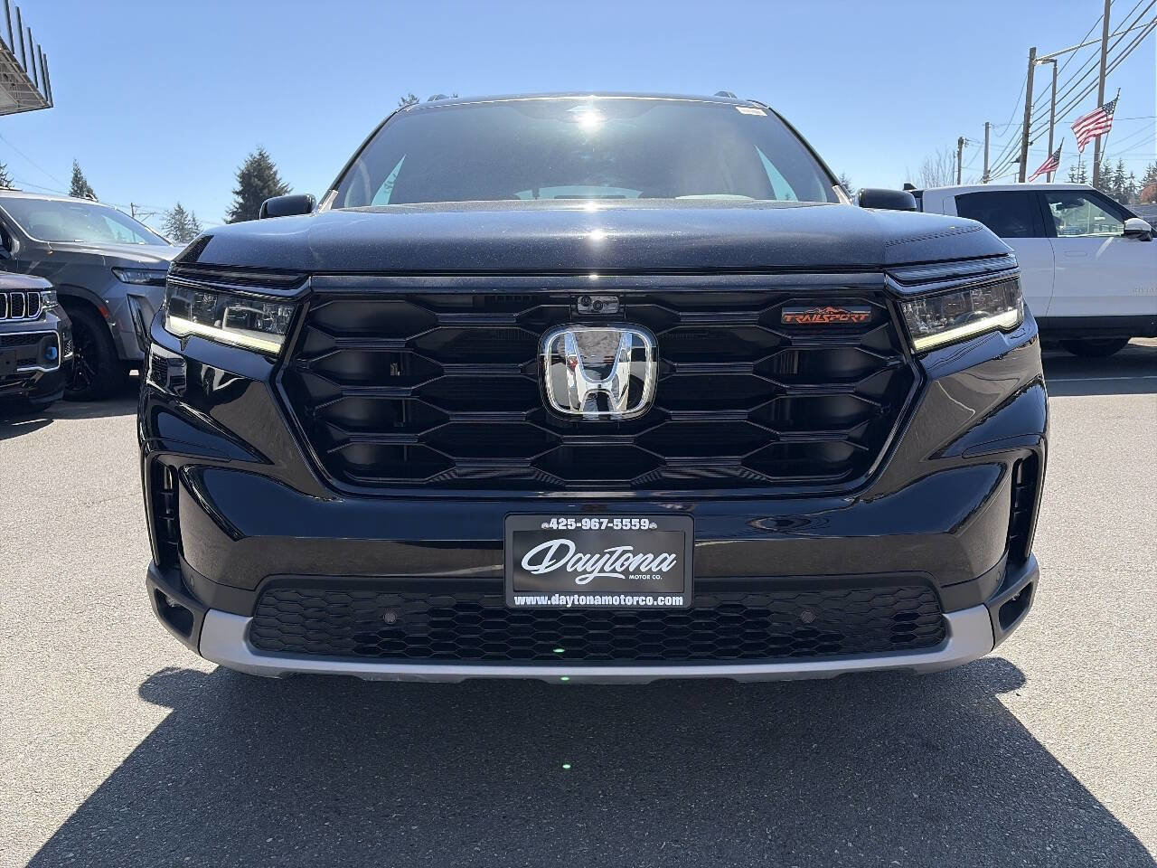 Used 2025 Honda Pilot TrailSport image 17