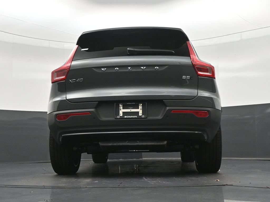 New 2026 Volvo XC40 B5 Plus AWD/4WD image 24