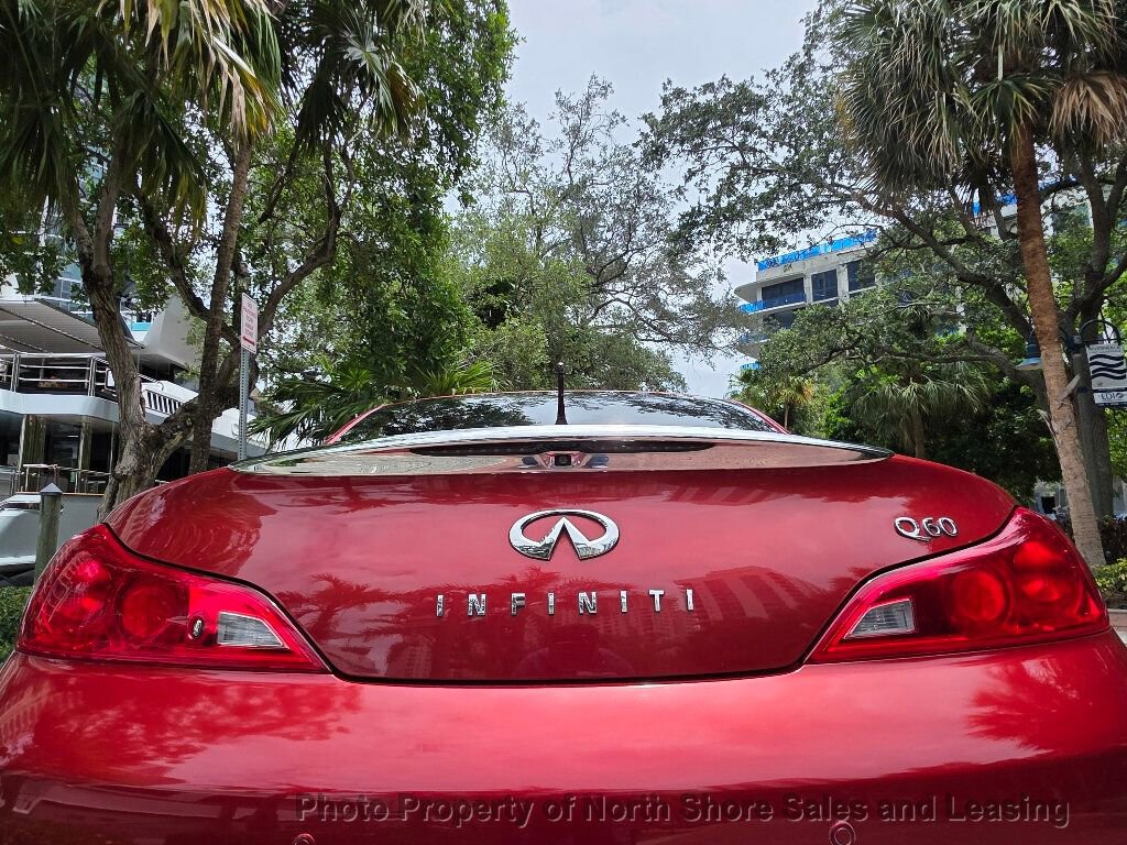 Used 2014 INFINITI Q60 Convertible w/ Premium Package RWD image 12
