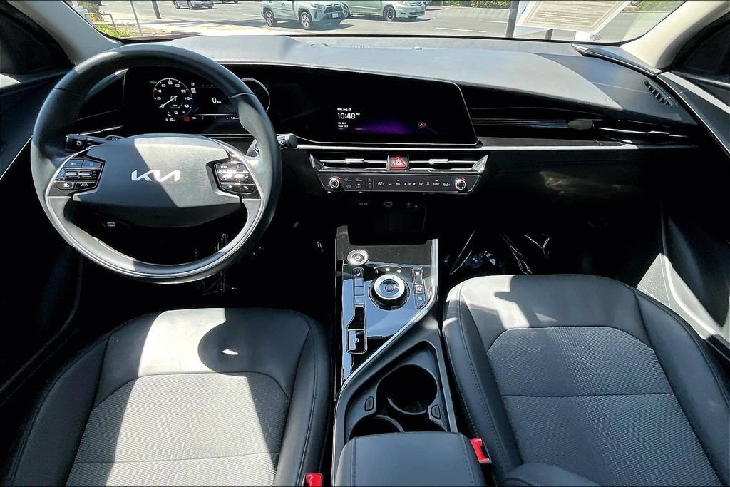 Used 2024 Kia Niro Wind FWD image 11