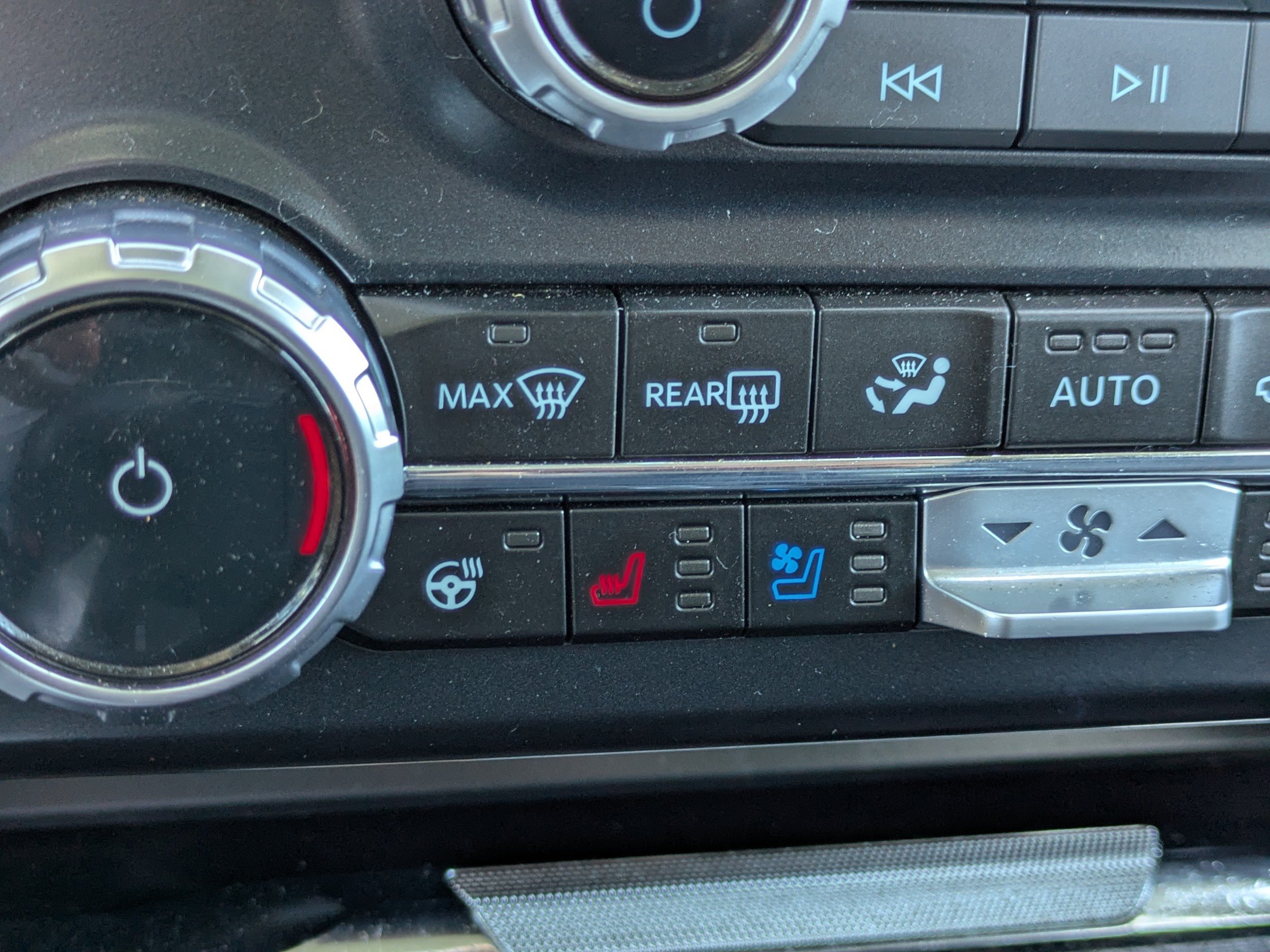 Used 2024 Ford F250 Lariat w/ Lariat Ultimate Package AWD/4WD image 30