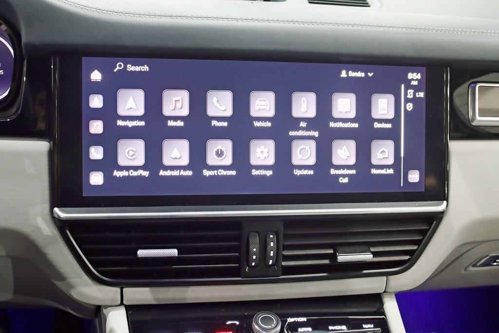 Used 2023 Porsche Cayenne Platinum Edition image 17