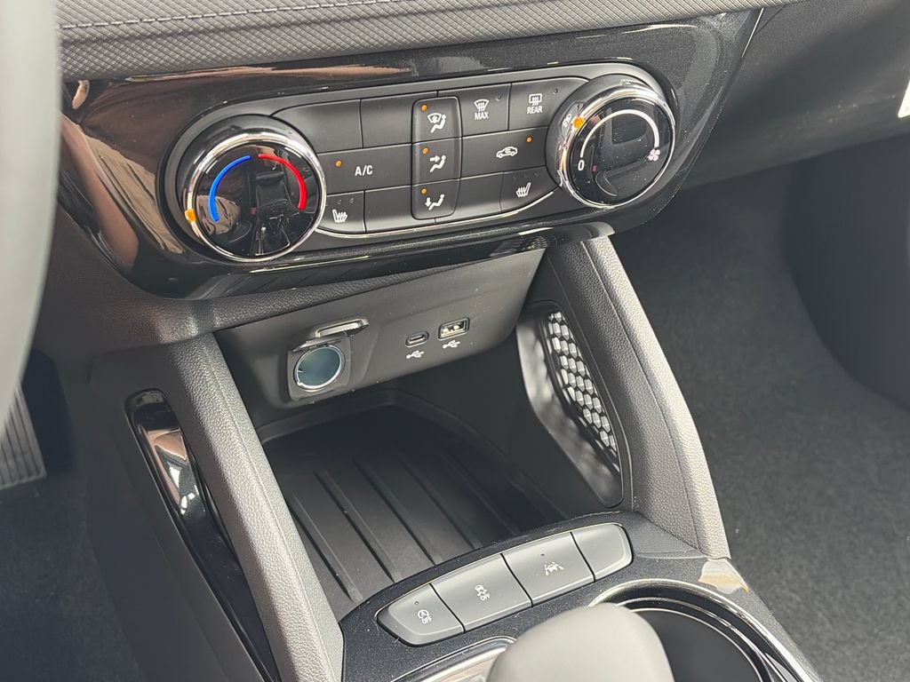 New 2026 Chevrolet TrailBlazer LT w/ Midnight Edition FWD image 20